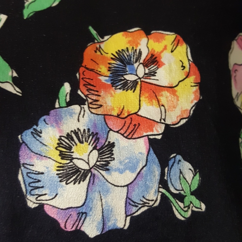 💕Host Pick💕Escada Floral Skirt - Picture 5 of 5